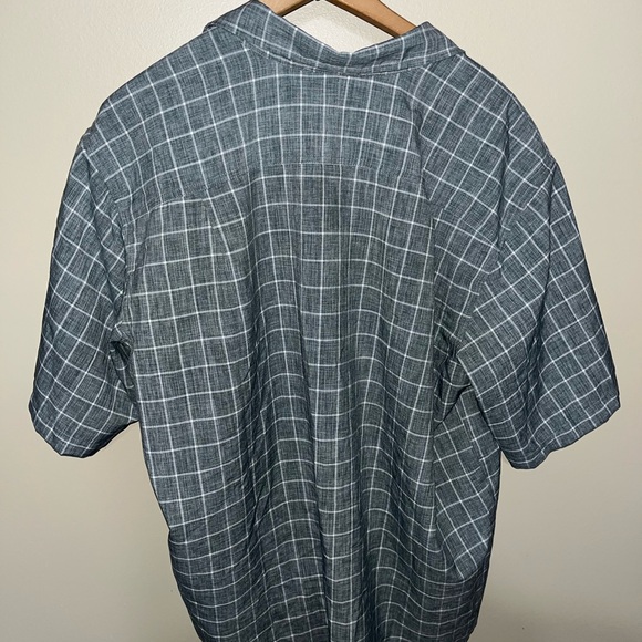Orvis Men's Grey Checkered Shirt - Picture 2 of 6